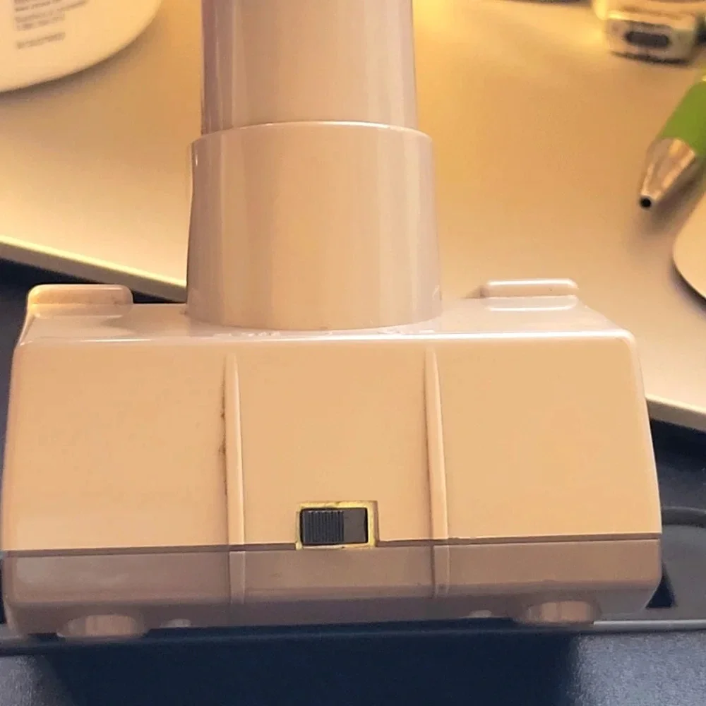 Nintendo NES R.O.B the ROBOT Gyro Small Rail Attachment & Gyro Motor